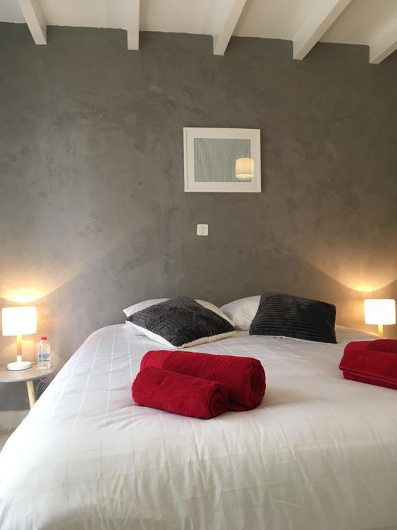 Chambres D'Hotes Des Tours A La Rochelle Ла Рошел Екстериор снимка